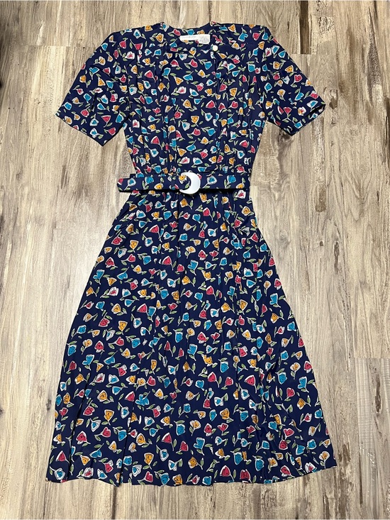 Liz Claiborne Dresses & Skirts - VTG 80s Liz Claiborne Rayon Shirtwaist Midi Dress Abstract Floral Belt Sz 4